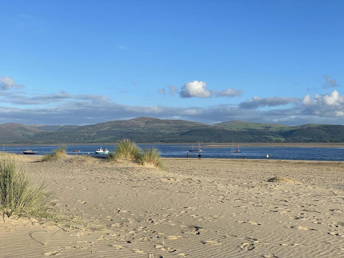 Lovely Seafront 2 Bedroom Apartment 4 Aberdyfi Zewnętrze zdjęcie