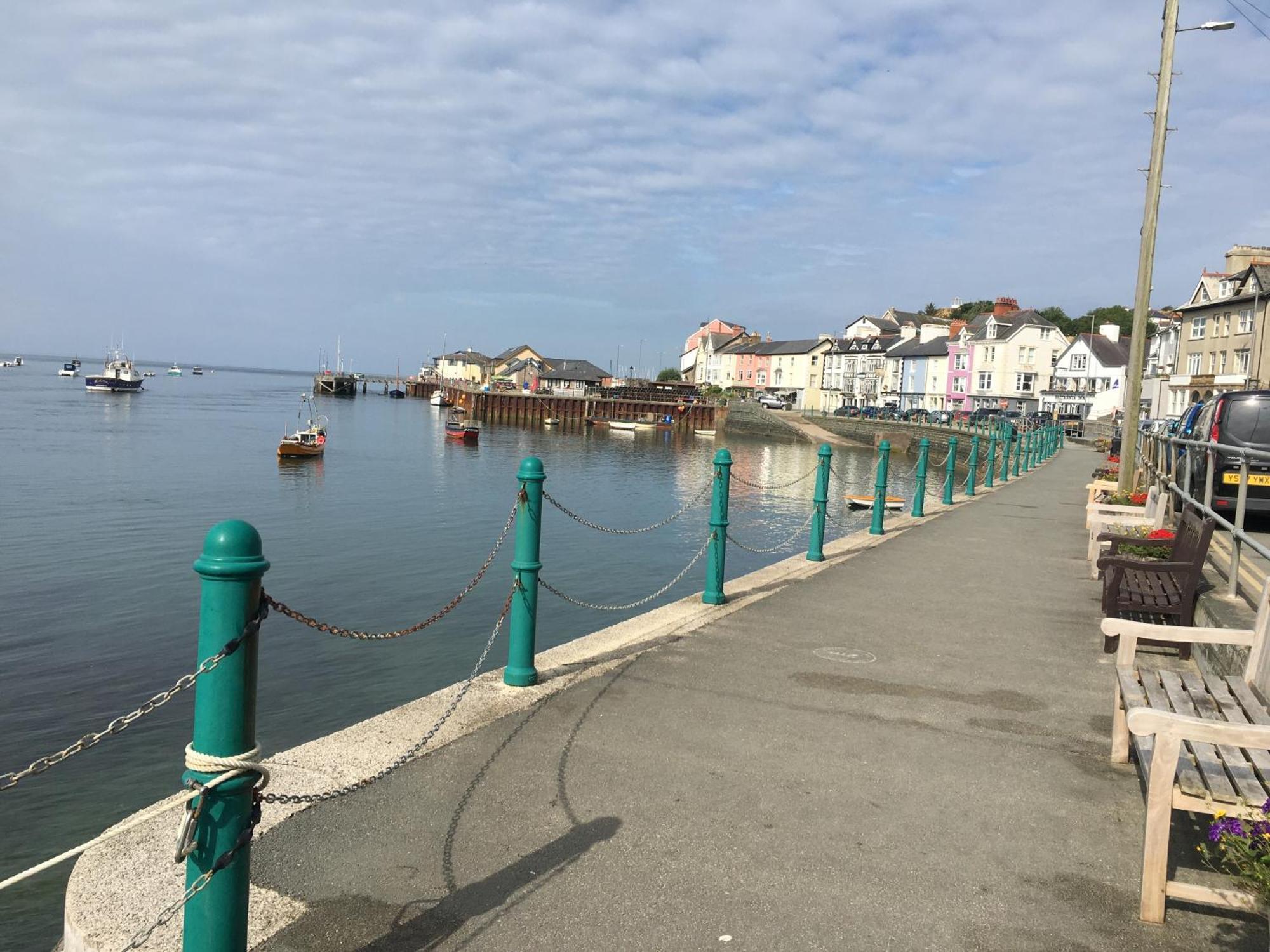 Lovely Seafront 2 Bedroom Apartment 4 Aberdyfi Zewnętrze zdjęcie